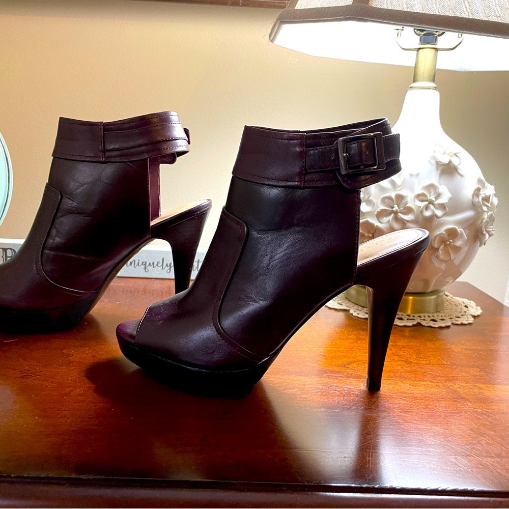 Nanette Lenore high heel open toe boot/shoes wine color like new size 8